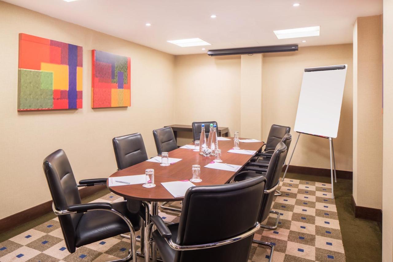 Hotel Crowne Plaza London - Gatwick Airport By Ihg Crawley  Exteriér fotografie